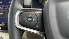 Volvo XC40 2.0 B3P Ultra Dark 5dr Auto Petrol Estate